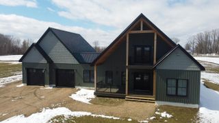 4 Lighthouse Road, Plattsburgh, NY 12901