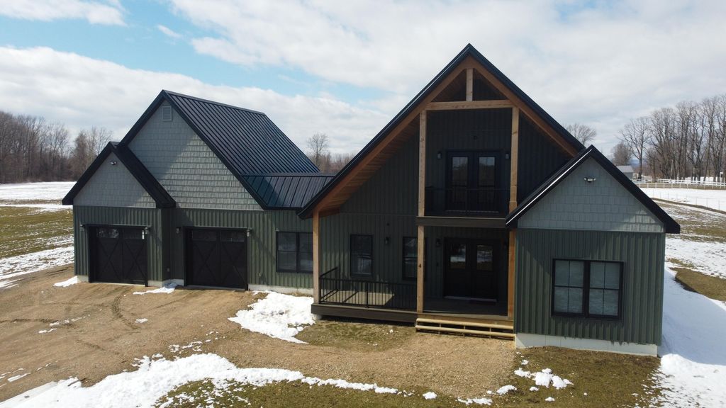 4 Lighthouse Road, Plattsburgh, NY 12901