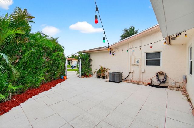 6309 Dusenburg Road, Delray Beach, FL 33484