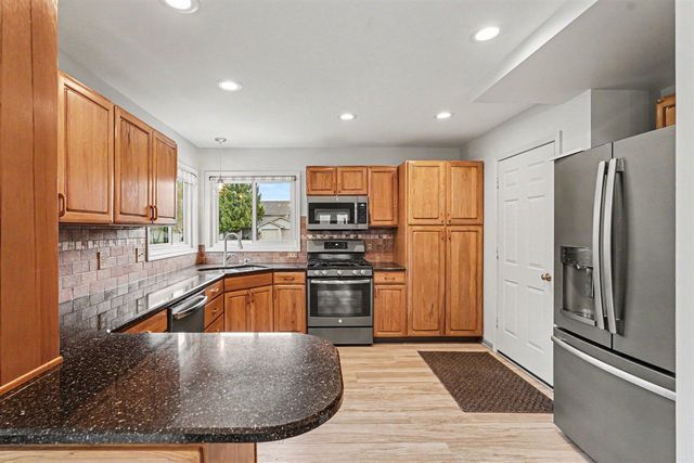 2681 Indian Creek Drive, Grand Rapids, MI 49534