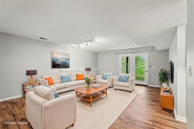 2681 Indian Creek Drive, Grand Rapids, MI 49534