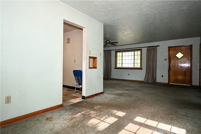 714 Maple Drive, Monongahela, PA 15063