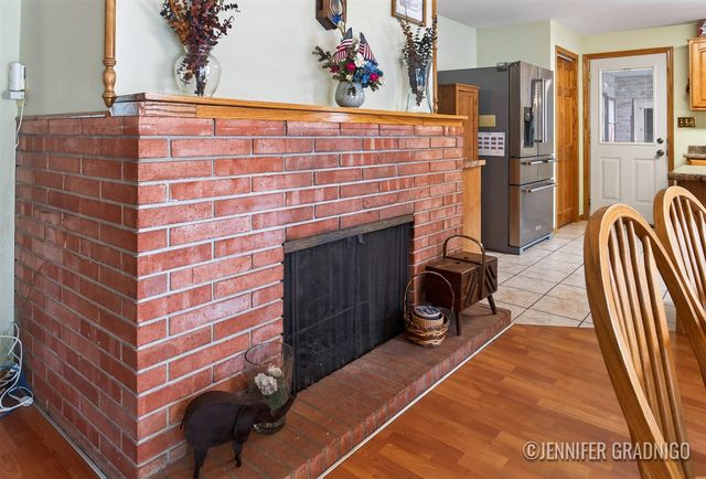 943 Grandridge Court, Holland, MI 49423