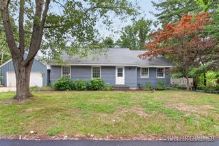 943 Grandridge Court, Holland, MI 49423