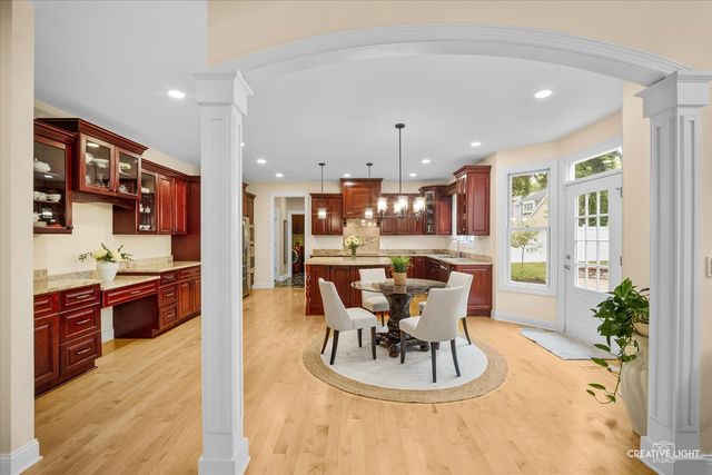 706 Wehrli Drive, Naperville, IL 60540