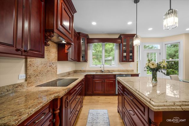 706 Wehrli Drive, Naperville, IL 60540
