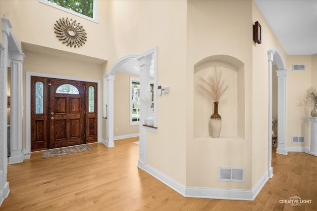 706 Wehrli Drive, Naperville, IL 60540