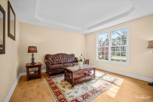 706 Wehrli Drive, Naperville, IL 60540