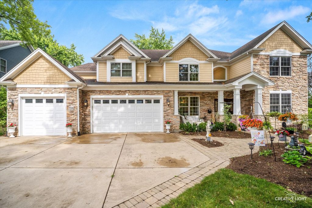 706 Wehrli Drive, Naperville, IL 60540