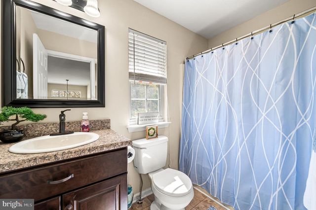 42 EMERALD RIDGE DR, Bear, DE 19701