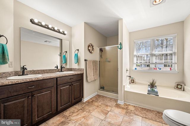 42 EMERALD RIDGE DR, Bear, DE 19701