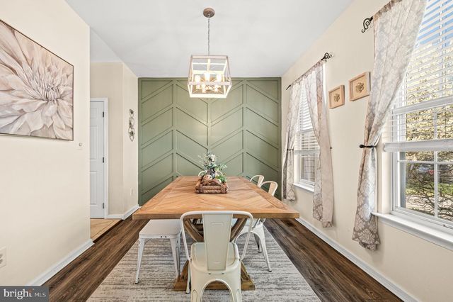 42 EMERALD RIDGE DR, Bear, DE 19701