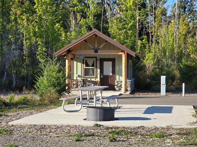 50 W Alder Place, Elma, WA 98541