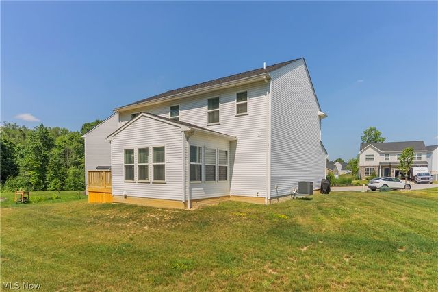 1220 Selena Grove, Uniontown, OH 44685
