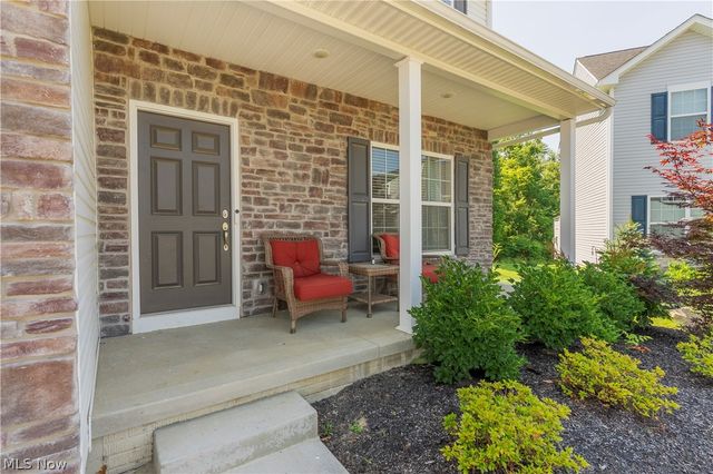 1220 Selena Grove, Uniontown, OH 44685