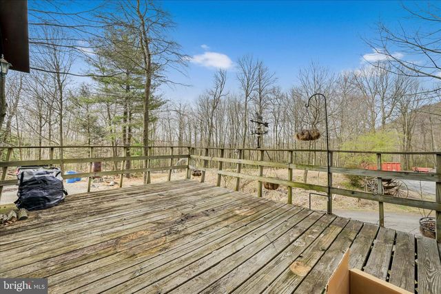 372 N NORTHKILL RD, Hamburg, PA 19526