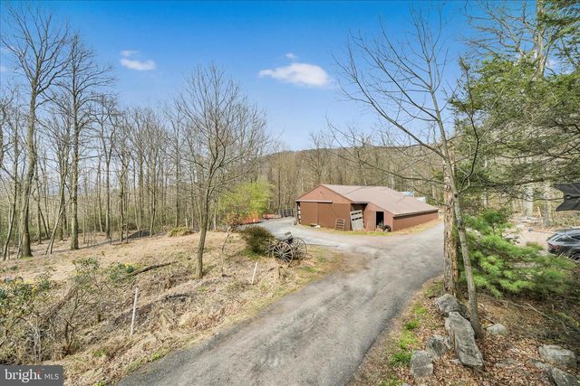 372 N NORTHKILL RD, Hamburg, PA 19526