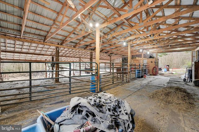 372 N NORTHKILL RD, Hamburg, PA 19526