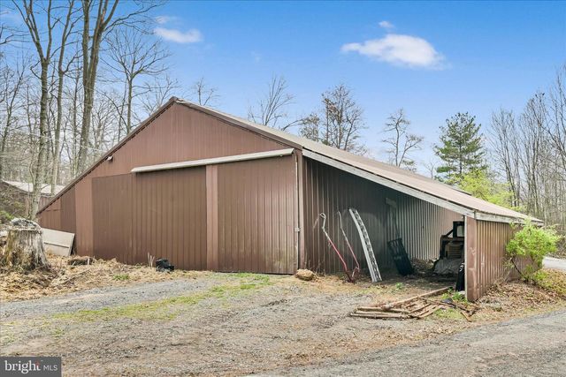 372 N NORTHKILL RD, Hamburg, PA 19526