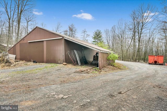 372 N NORTHKILL RD, Hamburg, PA 19526