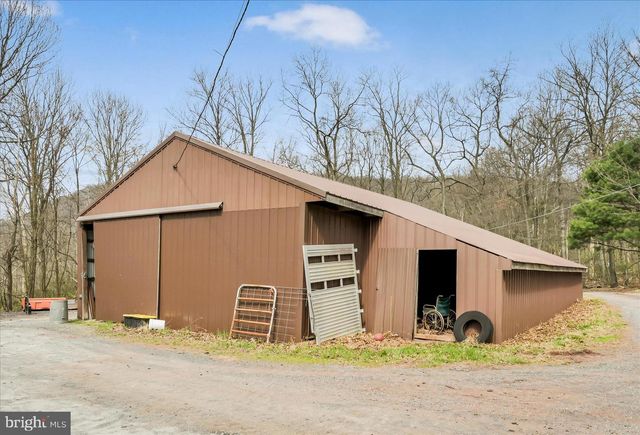 372 N NORTHKILL RD, Hamburg, PA 19526