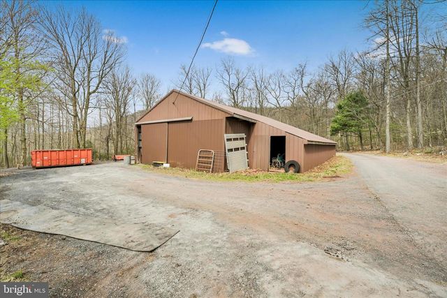372 N NORTHKILL RD, Hamburg, PA 19526