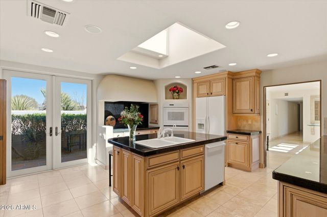 1042 N BOULDER Drive, Carefree, AZ 85377