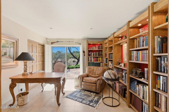 1042 N BOULDER Drive, Carefree, AZ 85377