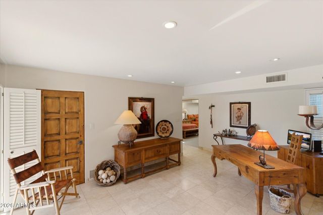 1042 N BOULDER Drive, Carefree, AZ 85377