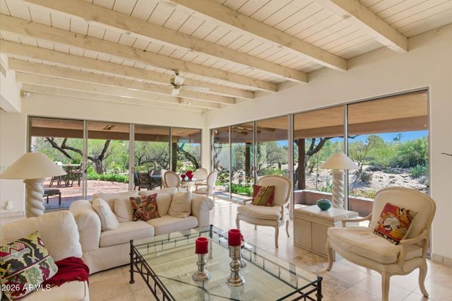 1042 N BOULDER Drive, Carefree, AZ 85377