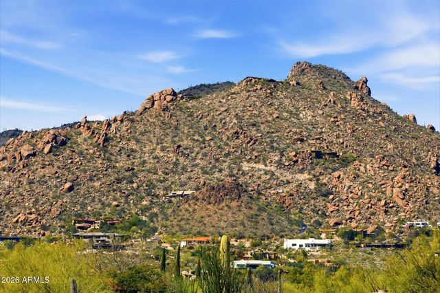 1042 N BOULDER Drive, Carefree, AZ 85377