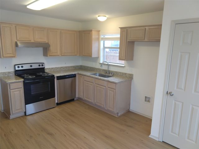 6004 Harwood Crossing Drive, Arlington, TX 76018