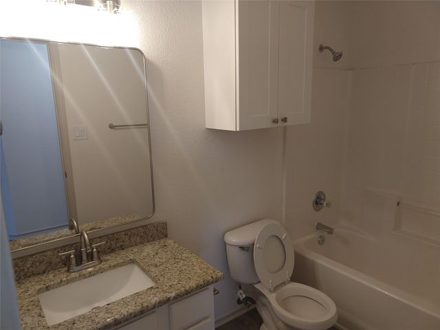 6004 Harwood Crossing Drive, Arlington, TX 76018