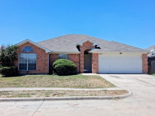 6004 Harwood Crossing Drive, Arlington, TX 76018
