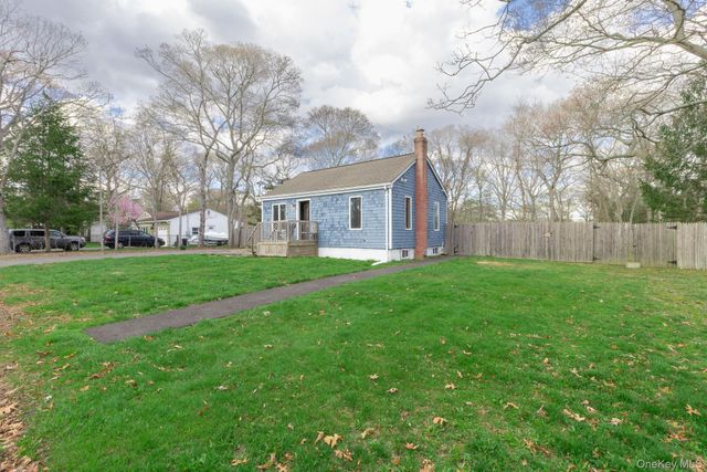 305 Whittier Drive, Mastic Beach, NY 11951