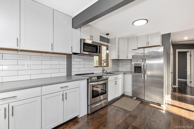 305 Whittier Drive, Mastic Beach, NY 11951