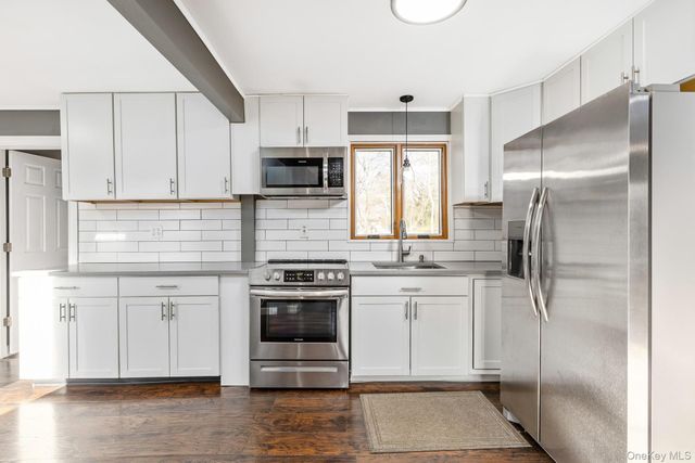 305 Whittier Drive, Mastic Beach, NY 11951