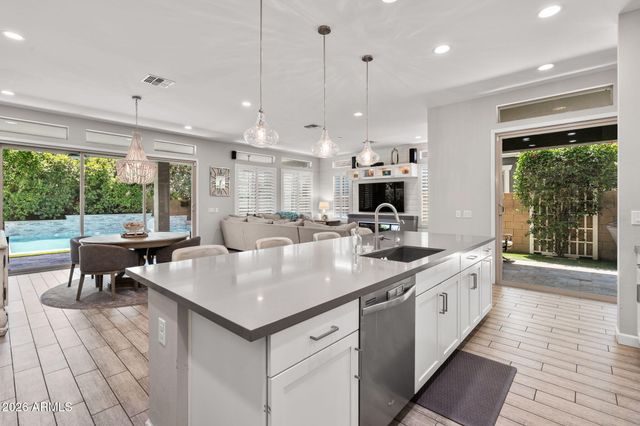 2939 E PINTO Drive, Gilbert, AZ 85296