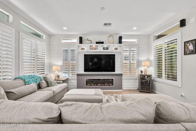2939 E PINTO Drive, Gilbert, AZ 85296