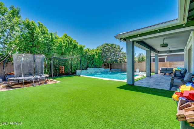2939 E PINTO Drive, Gilbert, AZ 85296