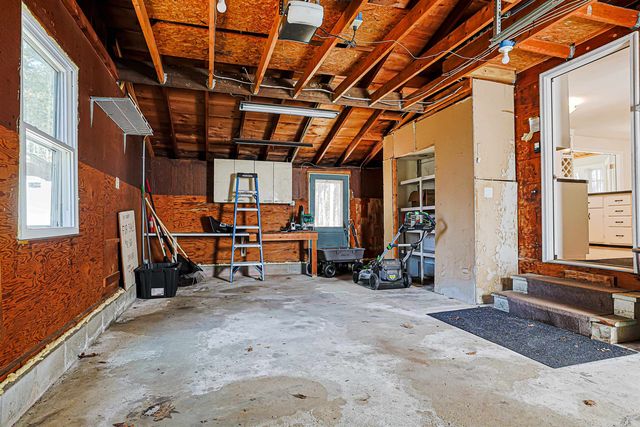 19 Strafford Road, Dover, NH 03820