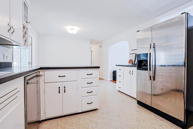 19 Strafford Road, Dover, NH 03820