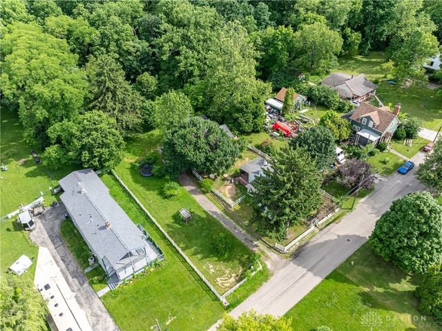 130 Rosewood Drive, Dayton, OH 45415