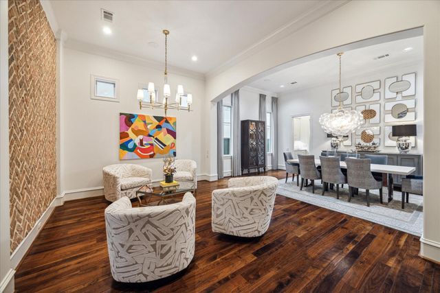 5303 Grand Lake Street, Bellaire, TX 77401