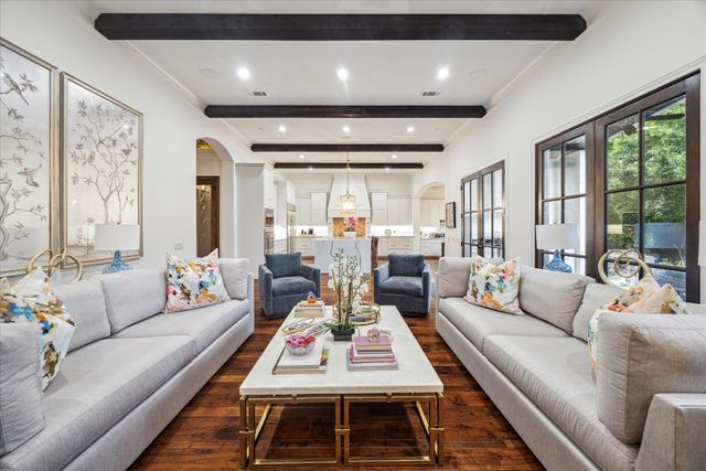 5303 Grand Lake Street, Bellaire, TX 77401