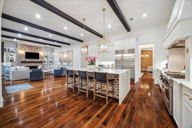 5303 Grand Lake Street, Bellaire, TX 77401