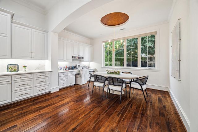 5303 Grand Lake Street, Bellaire, TX 77401