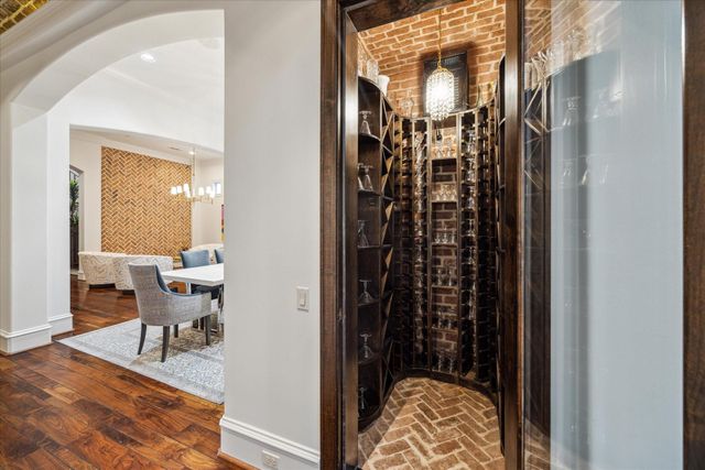 5303 Grand Lake Street, Bellaire, TX 77401