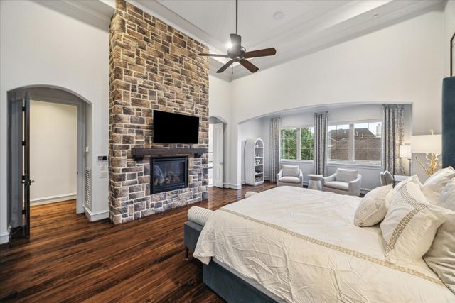 5303 Grand Lake Street, Bellaire, TX 77401