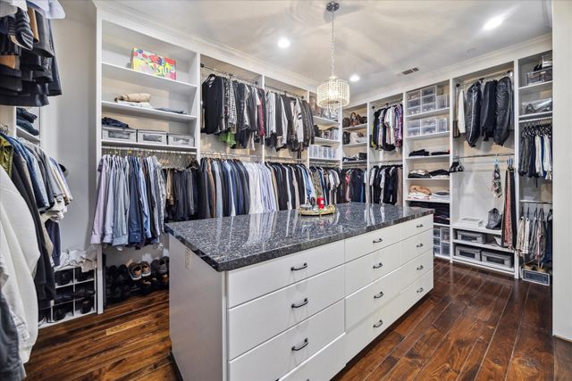 5303 Grand Lake Street, Bellaire, TX 77401